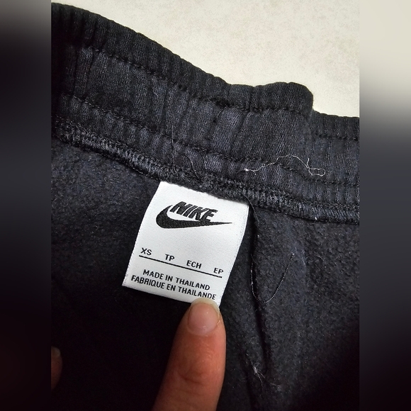 Black Nike crop jogger athletic pants leggings xs - Picture 3 of 4